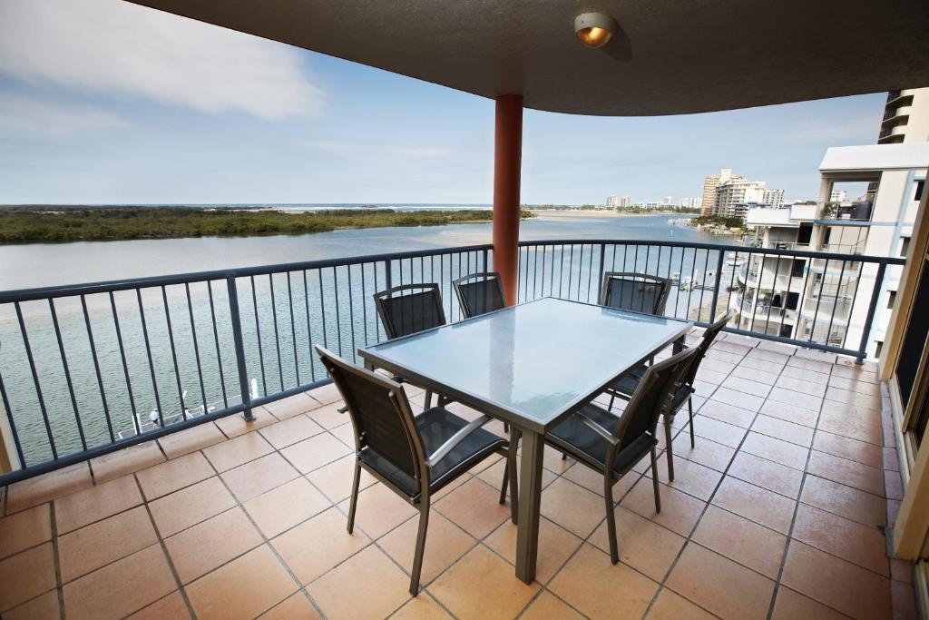 On The River Apartments Maroochydore Bilik gambar