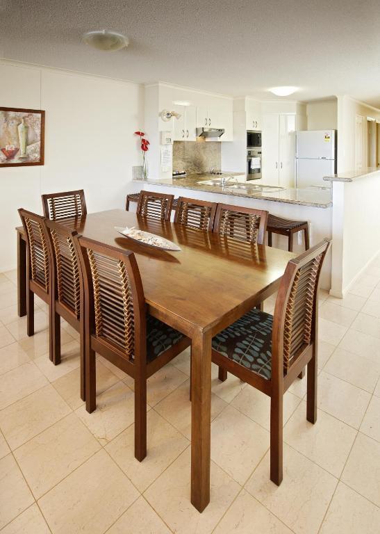 On The River Apartments Maroochydore Bilik gambar